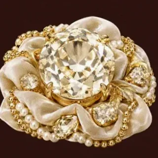 Faceted gemstone — Slota